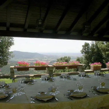 Lovely In With Pool And Stunning Views Cortona